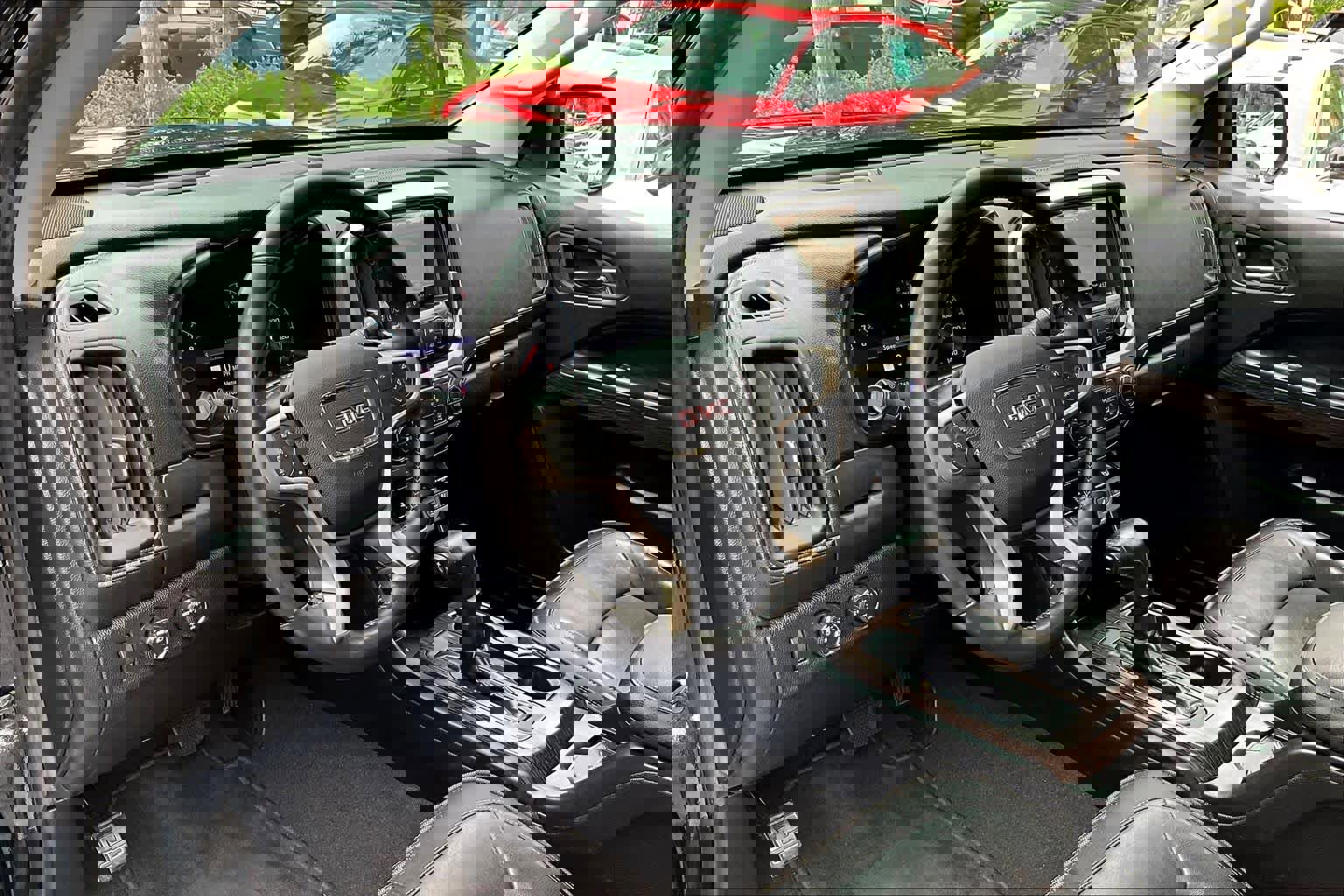 Used 2019 GMC Canyon Denali image 17