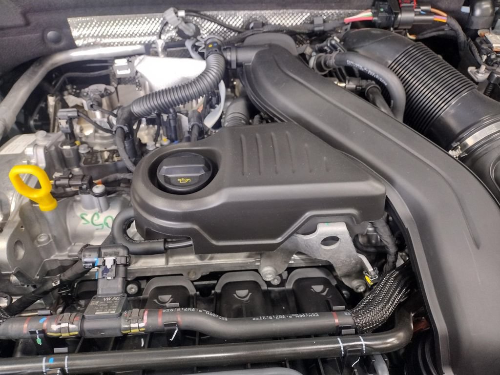 New 2026 Volkswagen Taos SEL AWD/4WD image 6