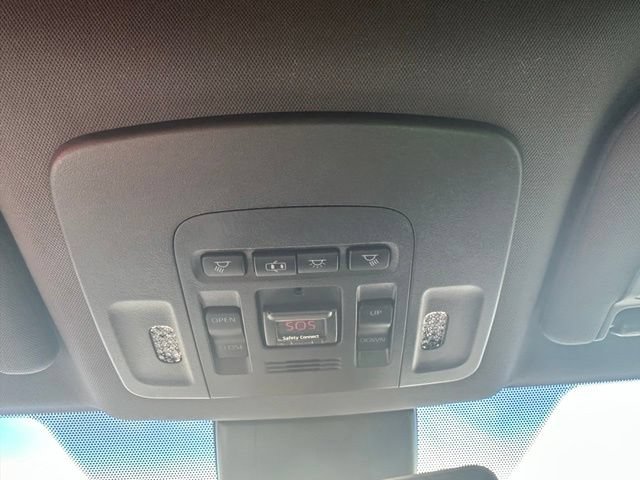 Used 2019 Toyota Avalon XSE w/ All Weather Liner Package FWD image 21