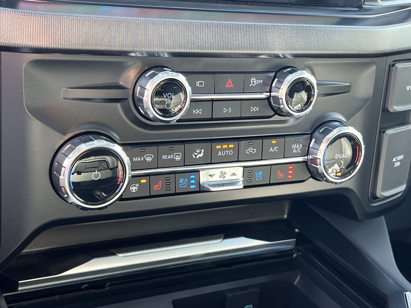 New 2027 Ford F350 Platinum AWD/4WD image 21