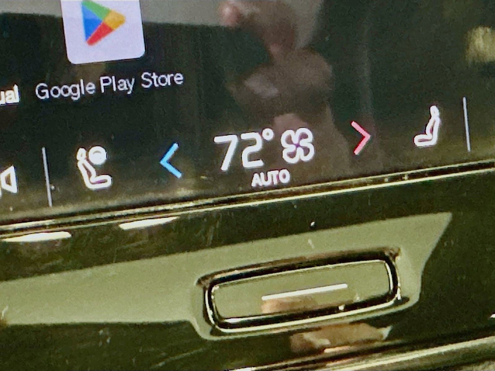 Used 2023 Volvo XC40 Recharge Ultimate w/ Protection Package Premier image 20