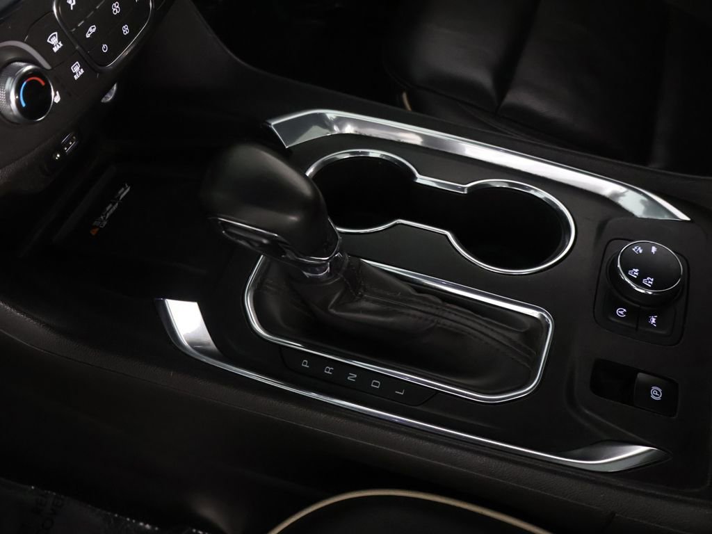 Used 2023 Chevrolet Traverse Premier w/ Redline Edition AWD/4WD image 54