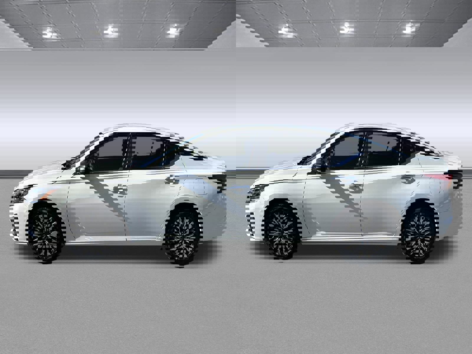 Used 2025 Nissan Altima 2.5 SV image 6