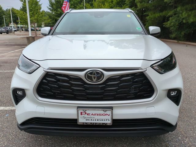 Used 2023 Toyota Highlander XLE image 9