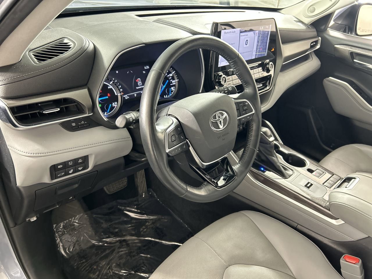 Used 2021 Toyota Highlander Limited image 12