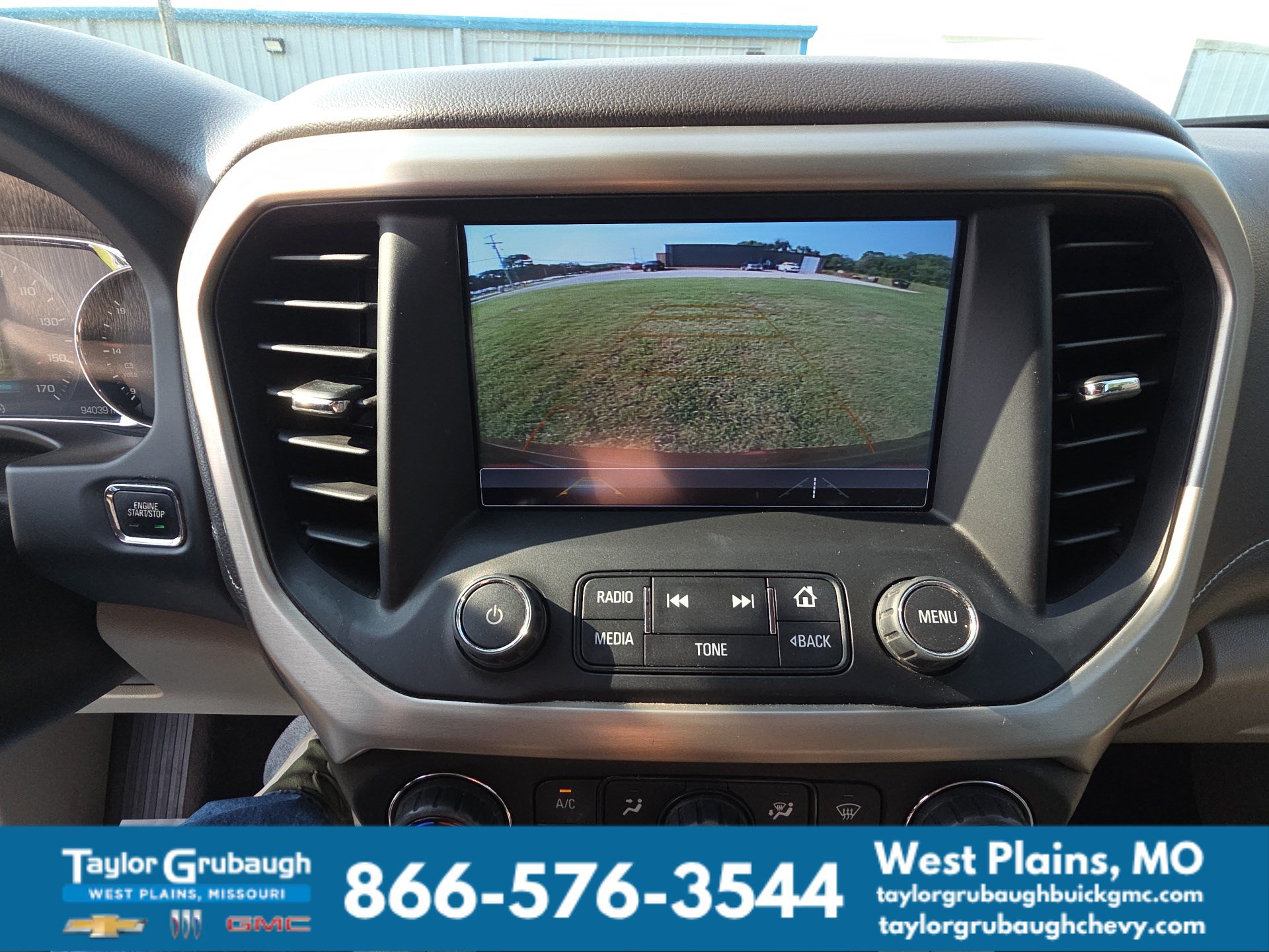 Used 2019 GMC Acadia Denali AWD/4WD image 11