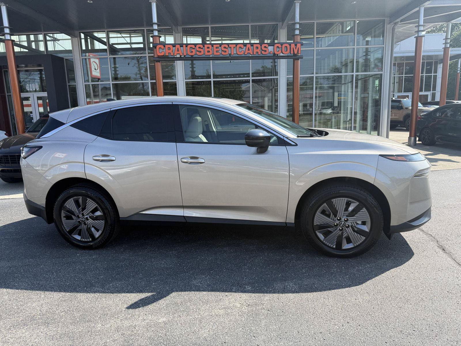 Used 2026 Nissan Murano SL AWD/4WD image 2
