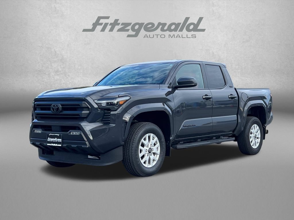 Used 2024 Toyota Tacoma SR5 AWD/4WD image 2