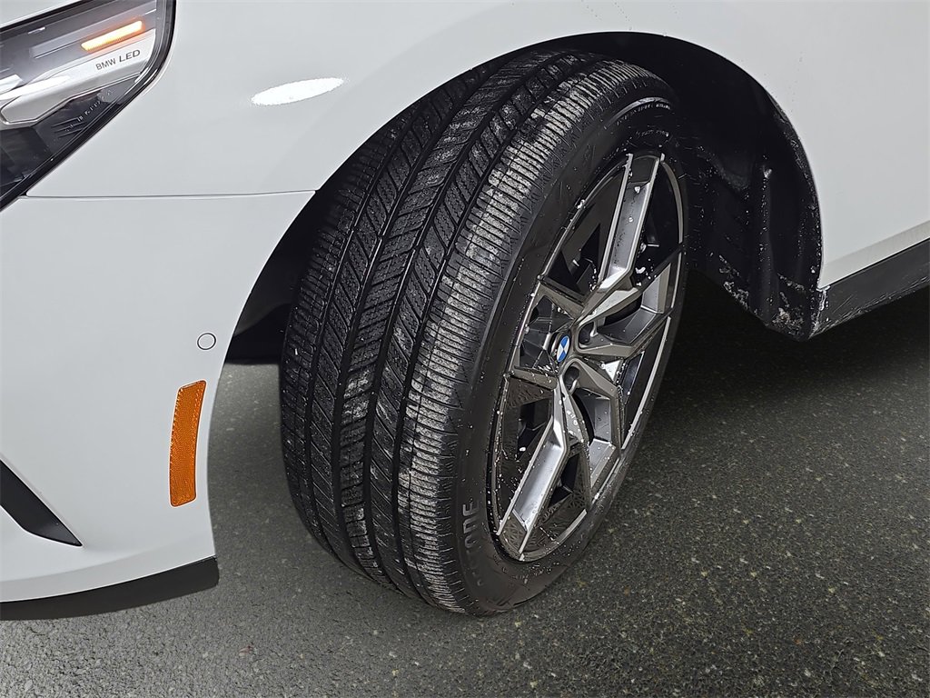 Used 2026 BMW 530i xDrive w/ Premium Package image 37