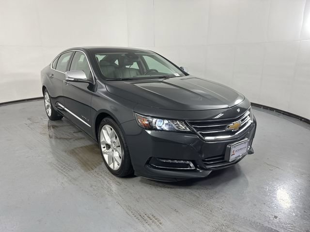 Used 2015 Chevrolet Impala LTZ FWD image 3