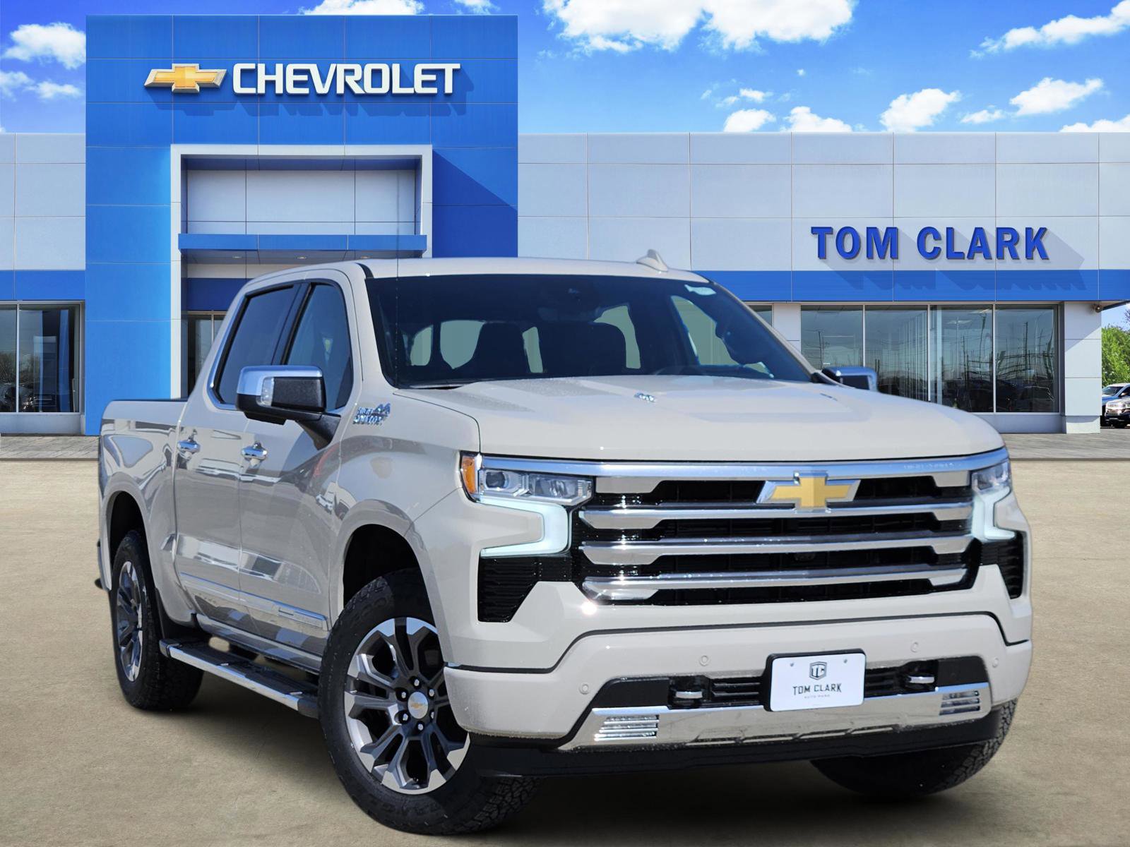 New 2026 Chevrolet Silverado 1500 High Country w/ Technology Package AWD/4WD image 1