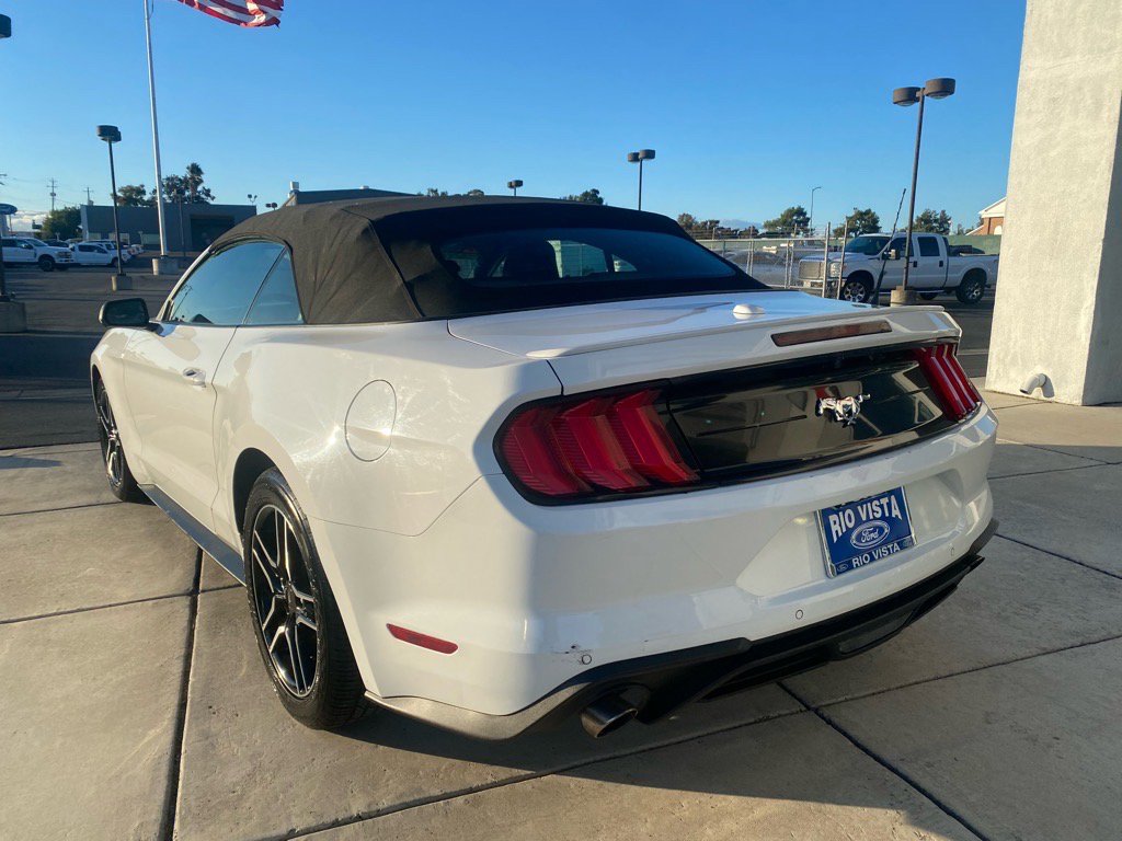 Used 2023 Ford Mustang Premium image 5