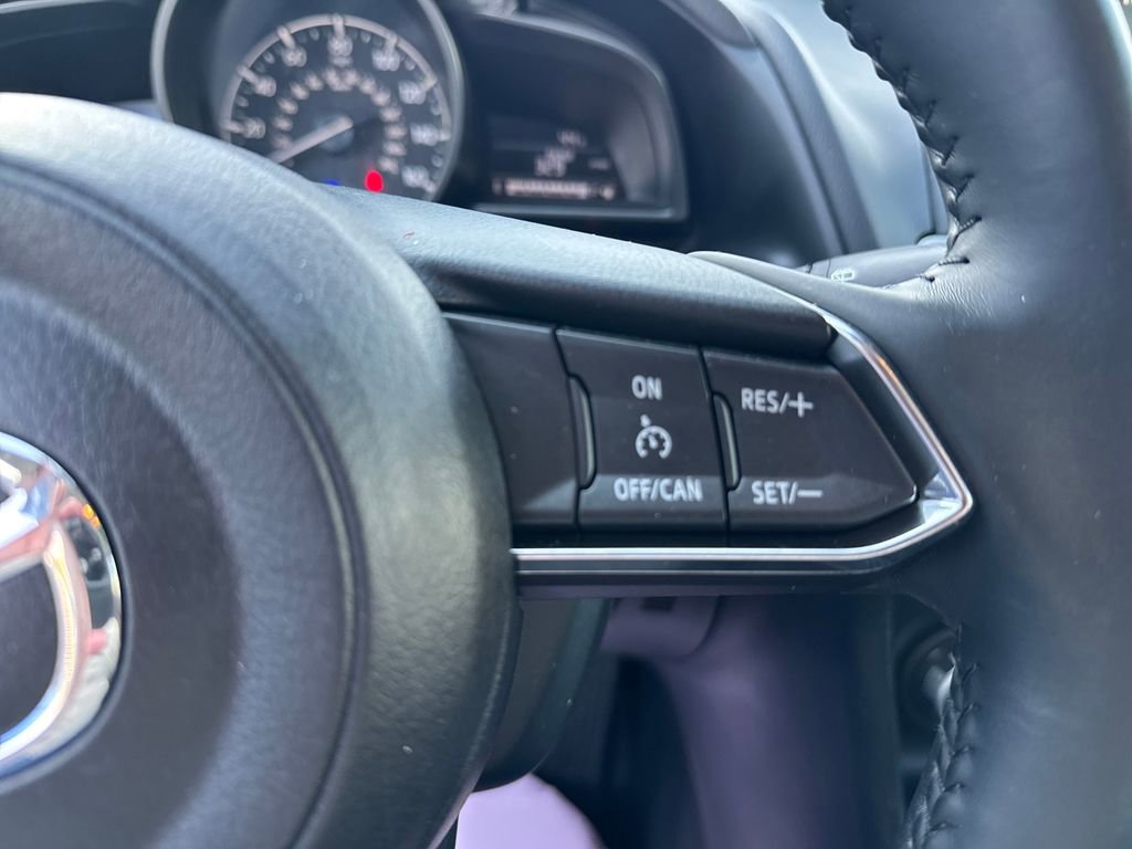 Used 2018 MAZDA MAZDA3 Touring image 17