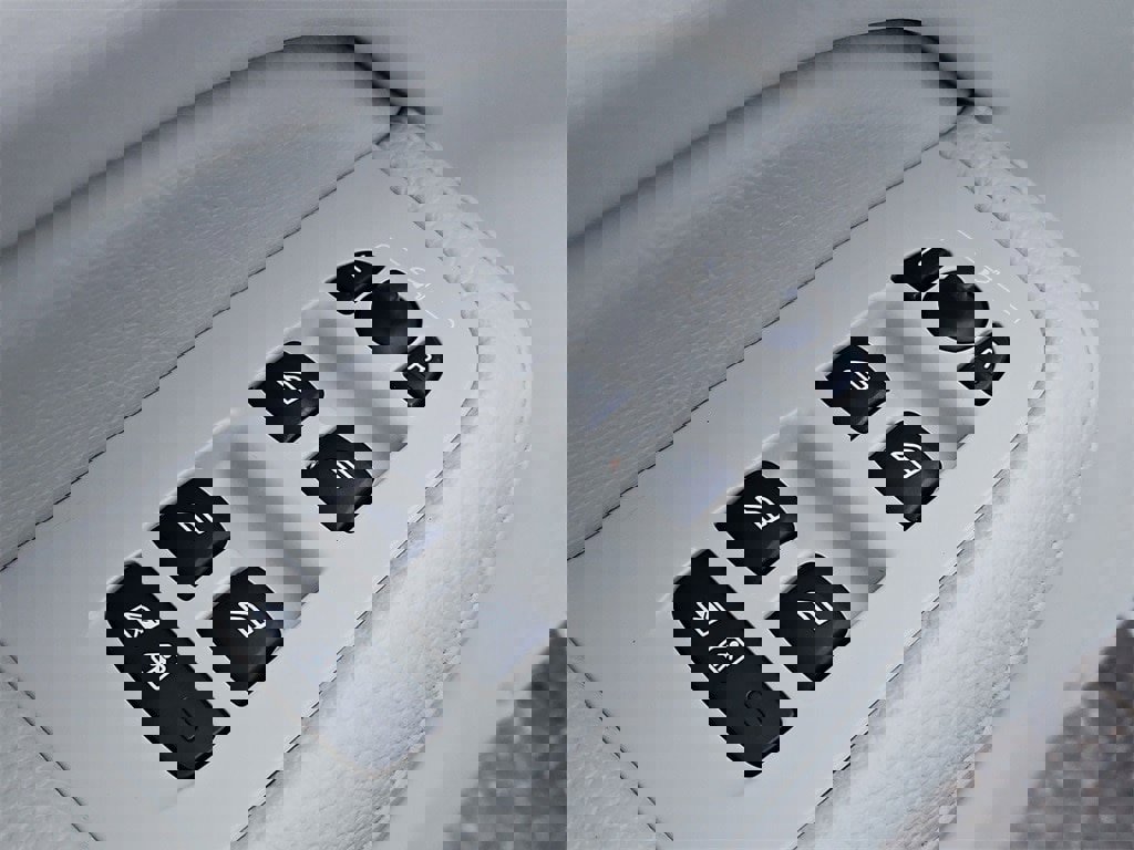 Used 2020 Volvo S60 T6 Momentum w/ Protection Package Premier image 27