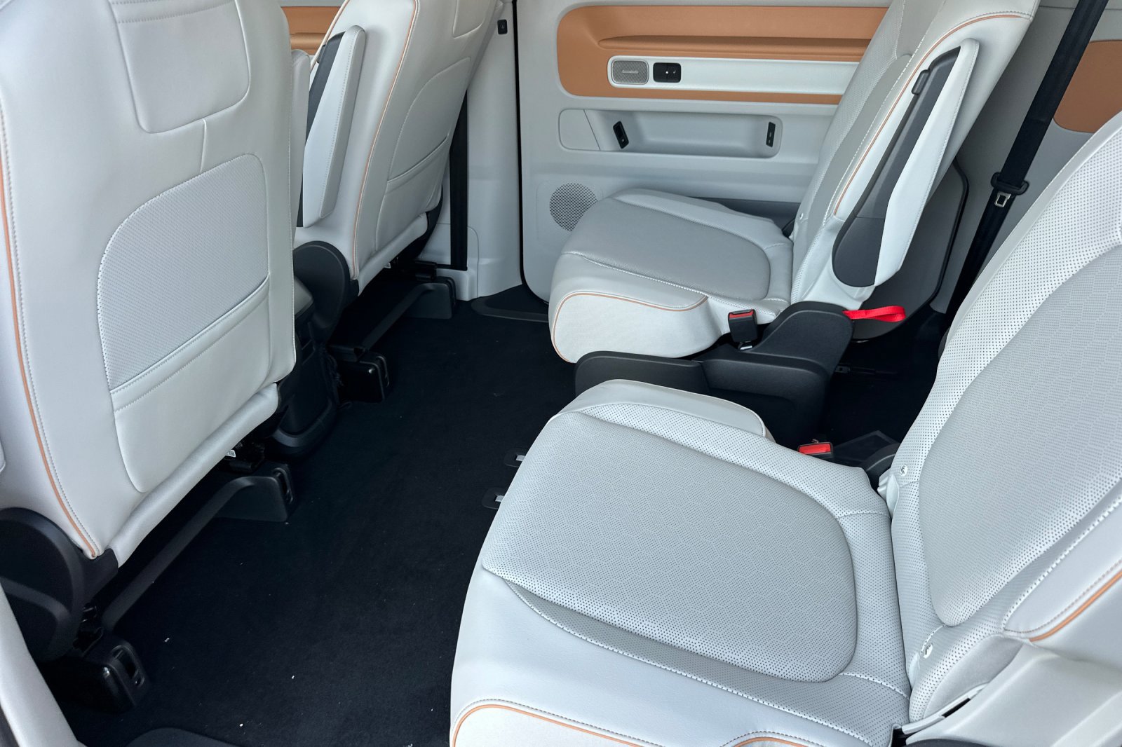 New 2025 Volkswagen ID. Buzz Pro S Plus image 12