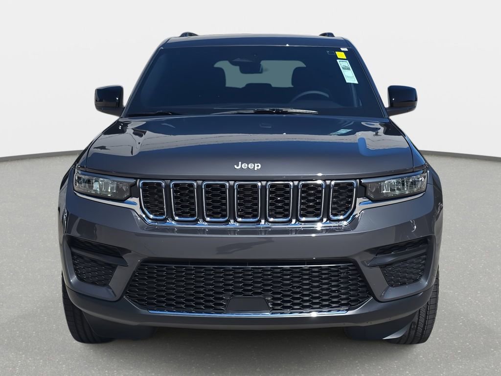 New 2025 Jeep Grand Cherokee Laredo w/ Luxury Tech Group I AWD/4WD image 2