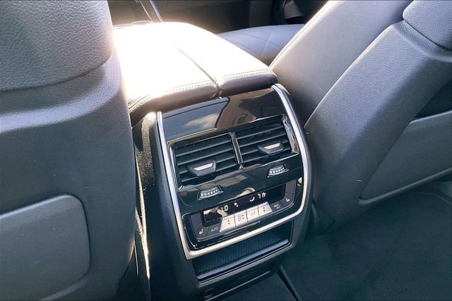 Used 2024 BMW X7 xDrive40i image 10