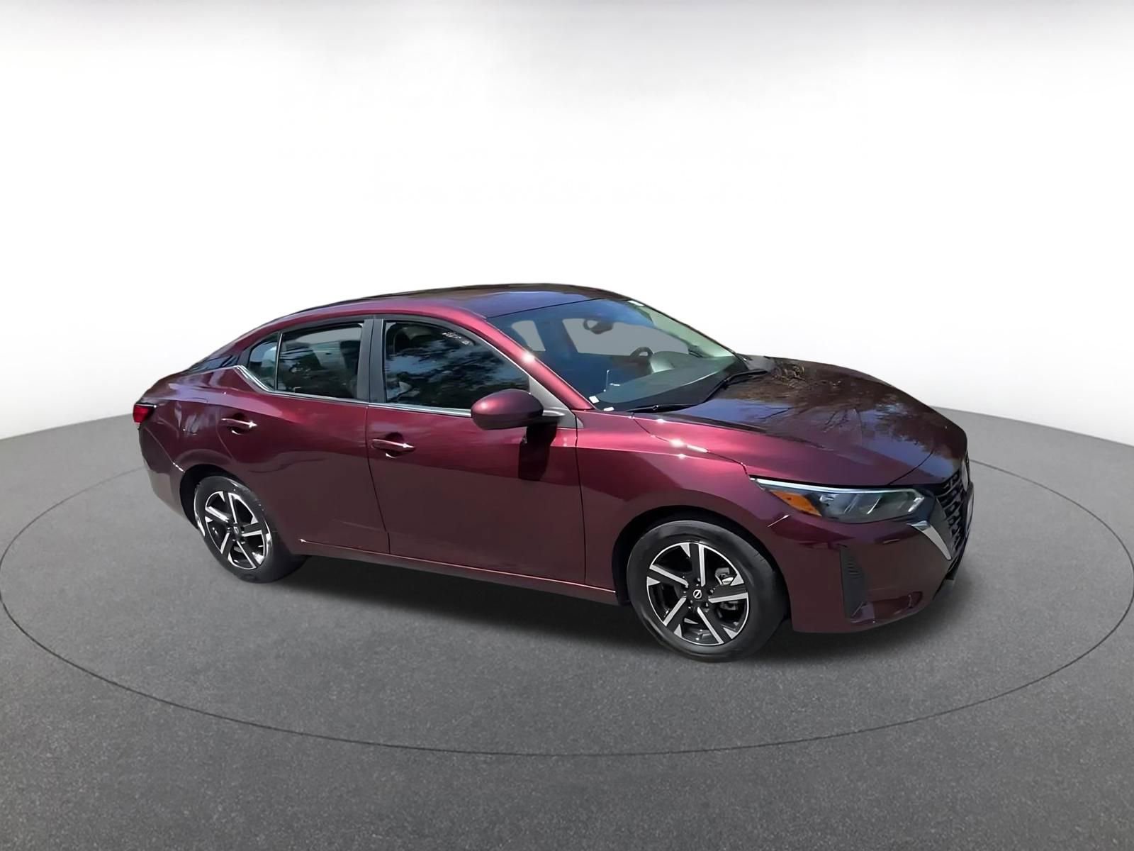 Used 2025 Nissan Sentra SV FWD image 2