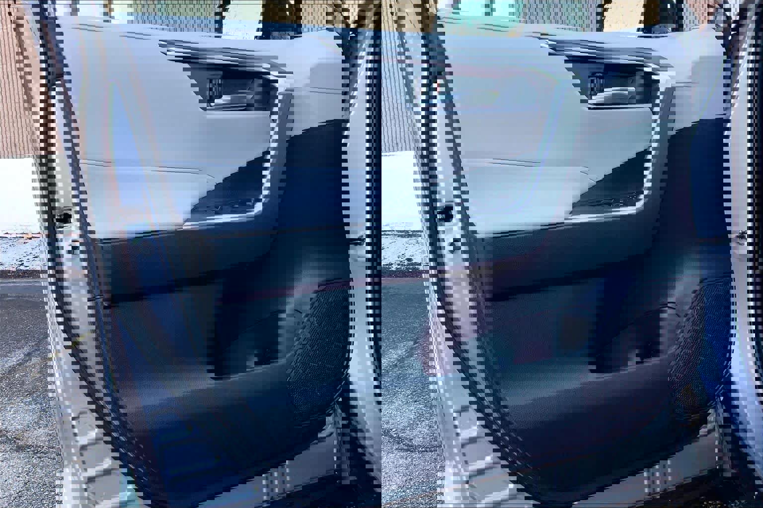 Used 2025 Toyota RAV4 XLE image 21