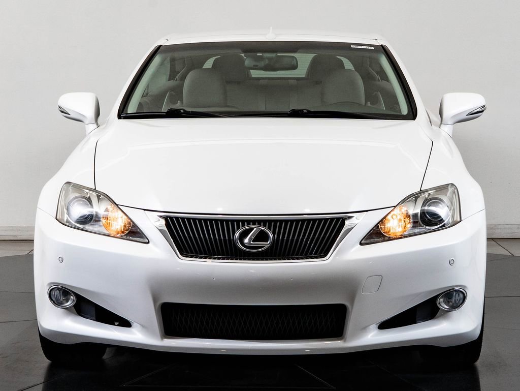 Used 2010 Lexus IS 250C image 3