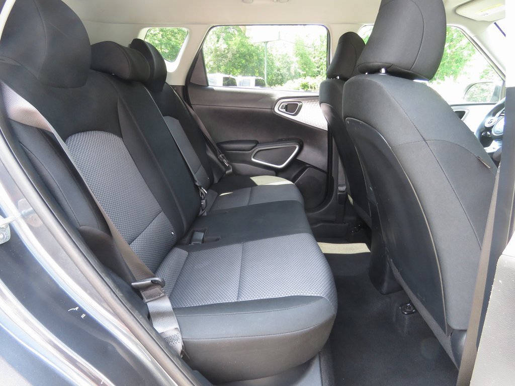 Used 2022 Kia Soul LX w/ Technology Package image 17