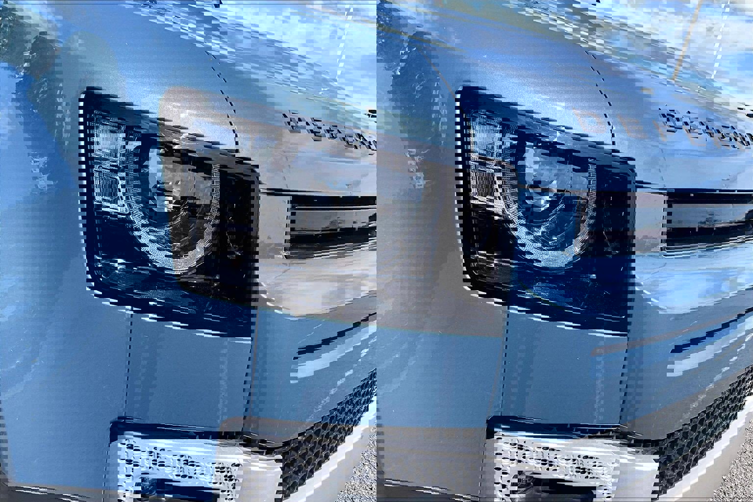 Used 2025 Land Rover Defender 110 S image 26