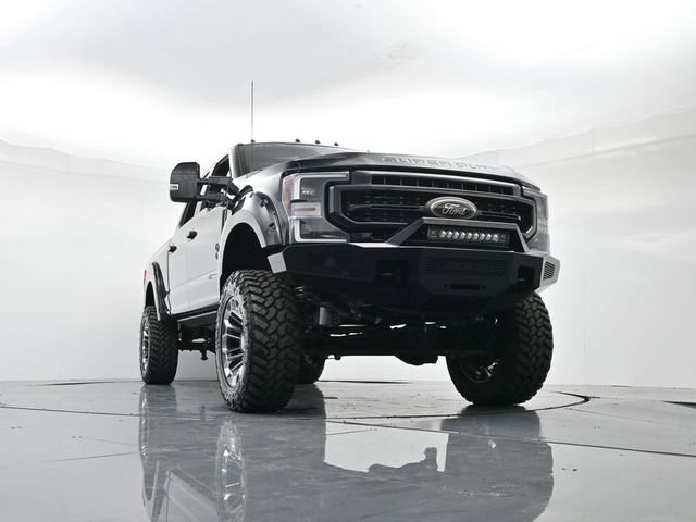 Used 2022 Ford F250 Lariat w/ Black Appearance Package image 34