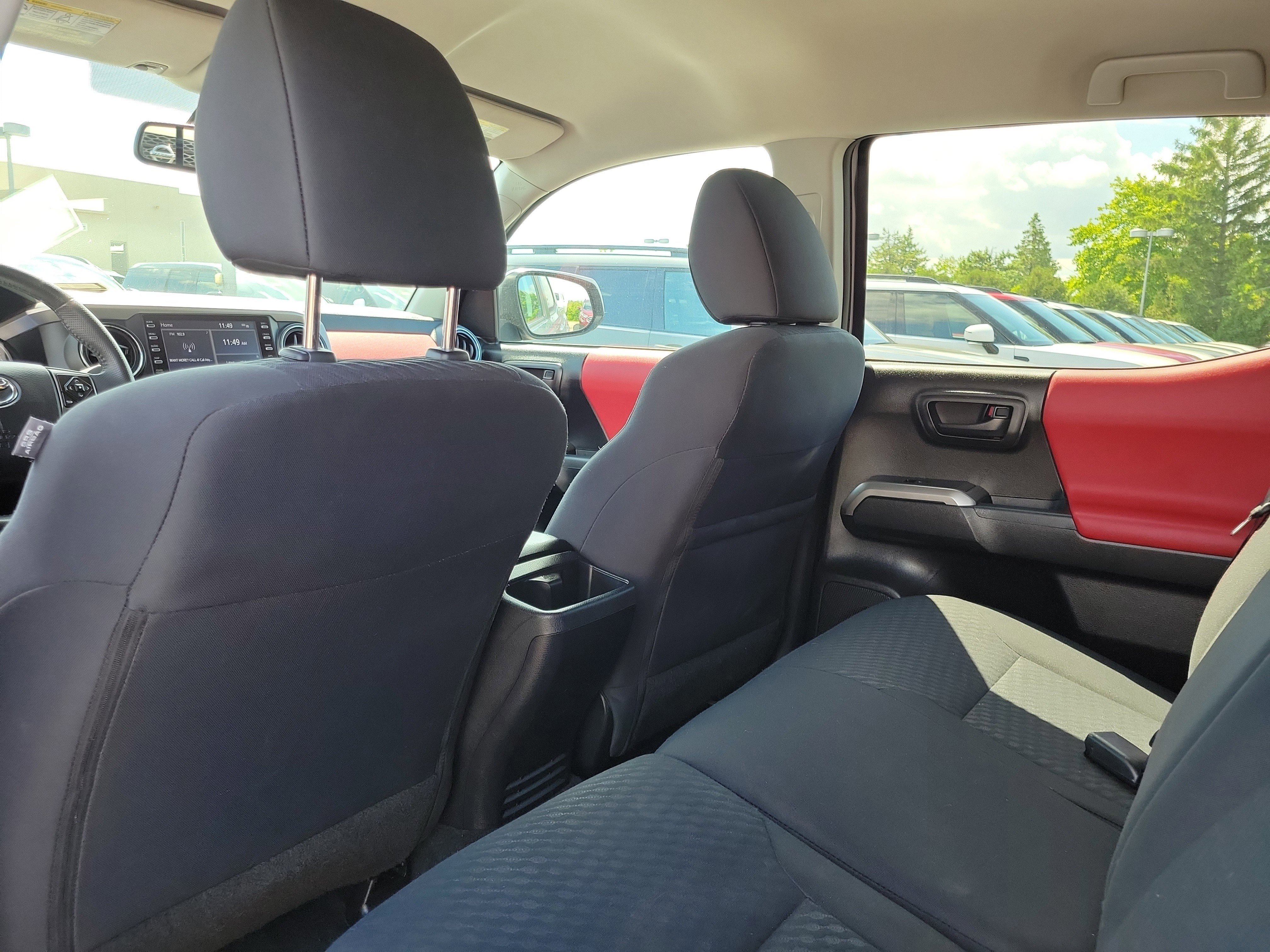 Used 2022 Toyota Tacoma SR5 AWD/4WD image 14