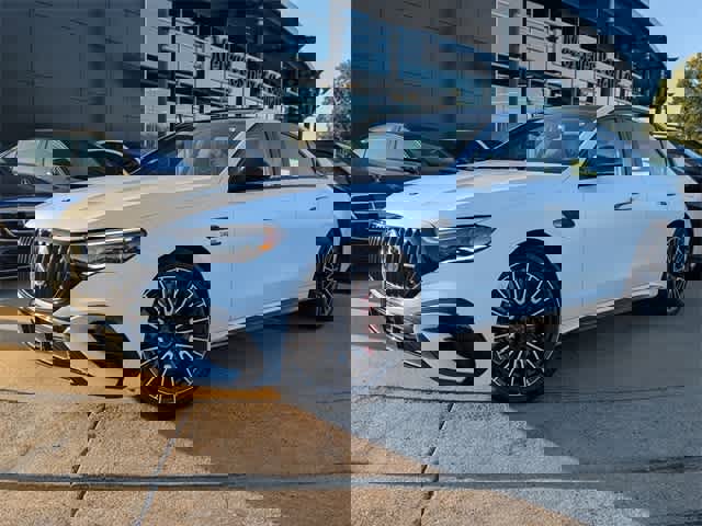 New 2026 Mercedes-Benz E 53 AMG e 4MATIC Sedan image 1