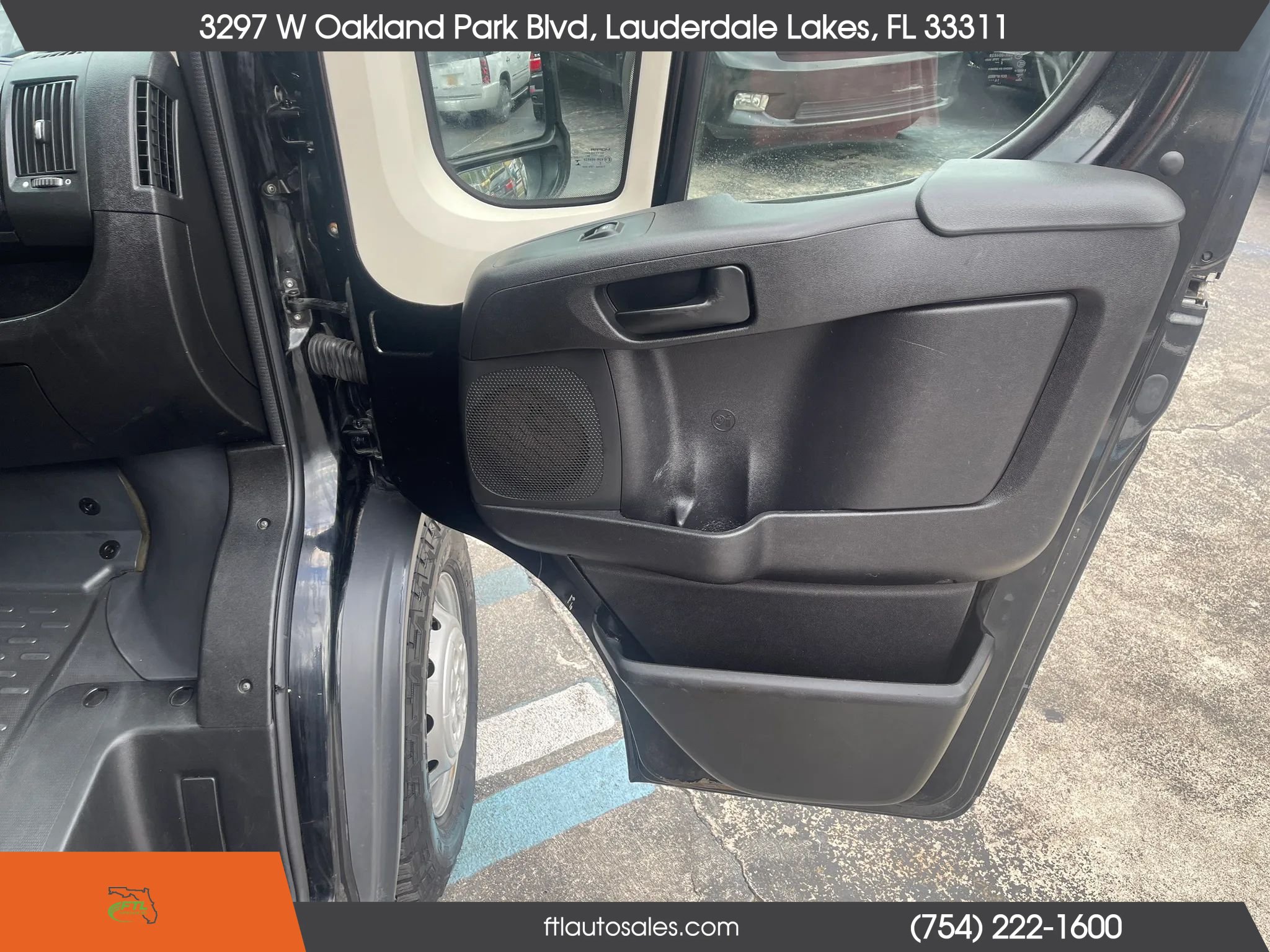 Used 2015 RAM ProMaster 3500 w/ Mopar Trailer Tow Group FWD image 31