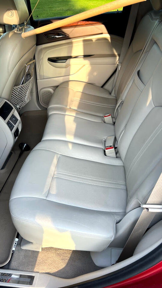 Used 2013 Cadillac SRX Performance image 2