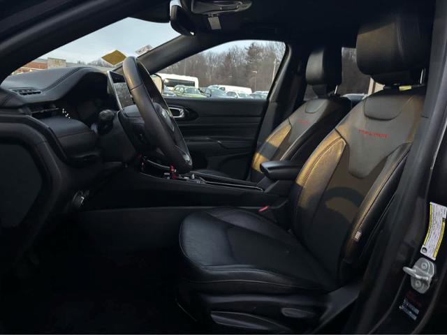 Used 2024 Jeep Compass Trailhawk image 17