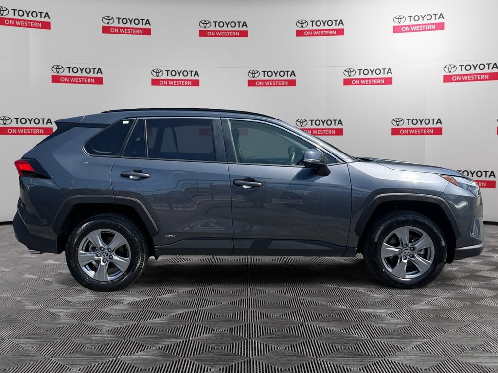 Certified 2025 Toyota RAV4 LE AWD/4WD image 4
