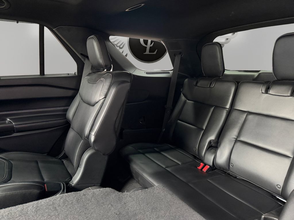 Used 2020 Ford Explorer ST w/ ST Street Pack image 13