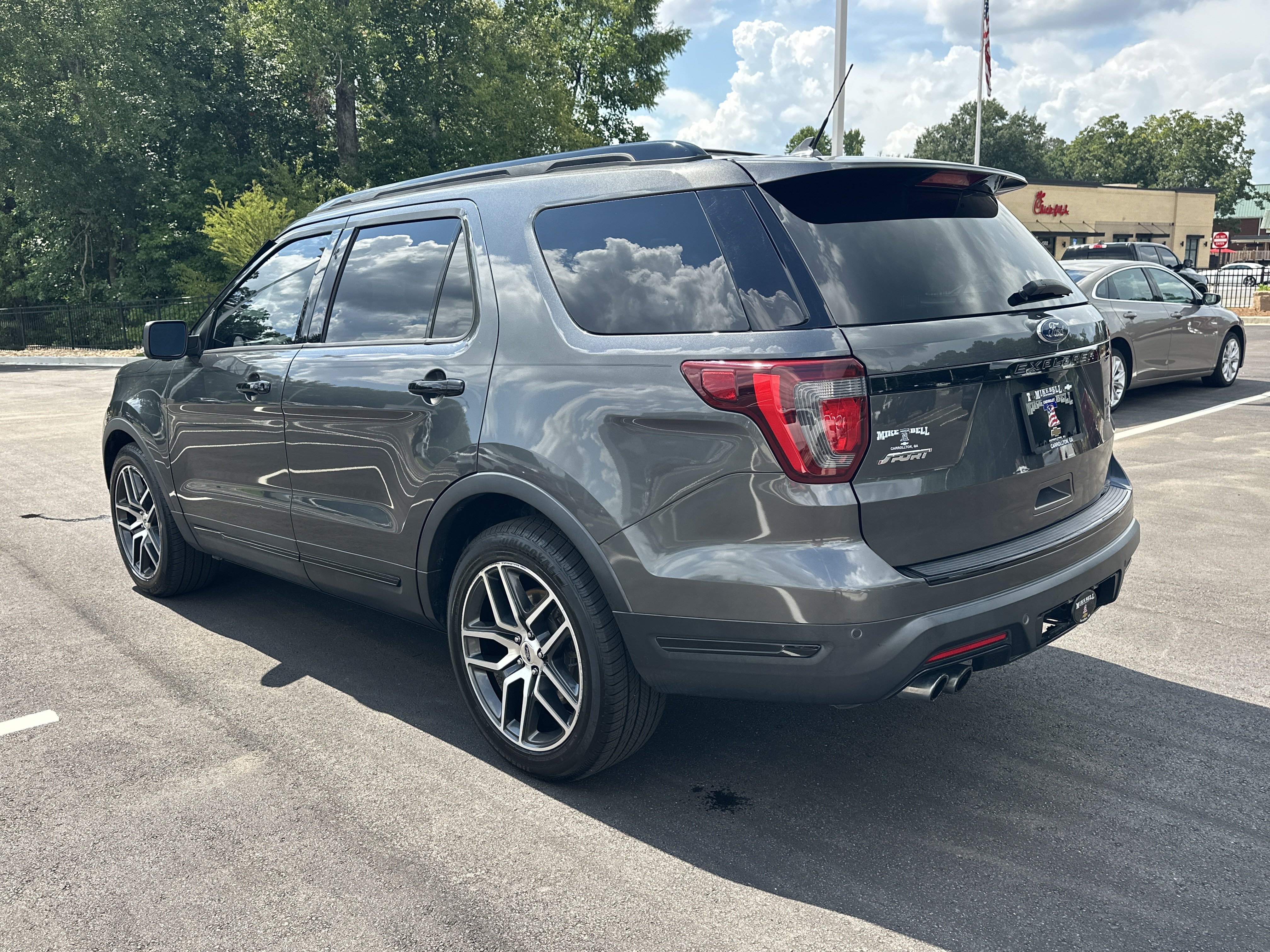 Used 2018 Ford Explorer Sport w/ Equipment Group 401A AWD/4WD image 6