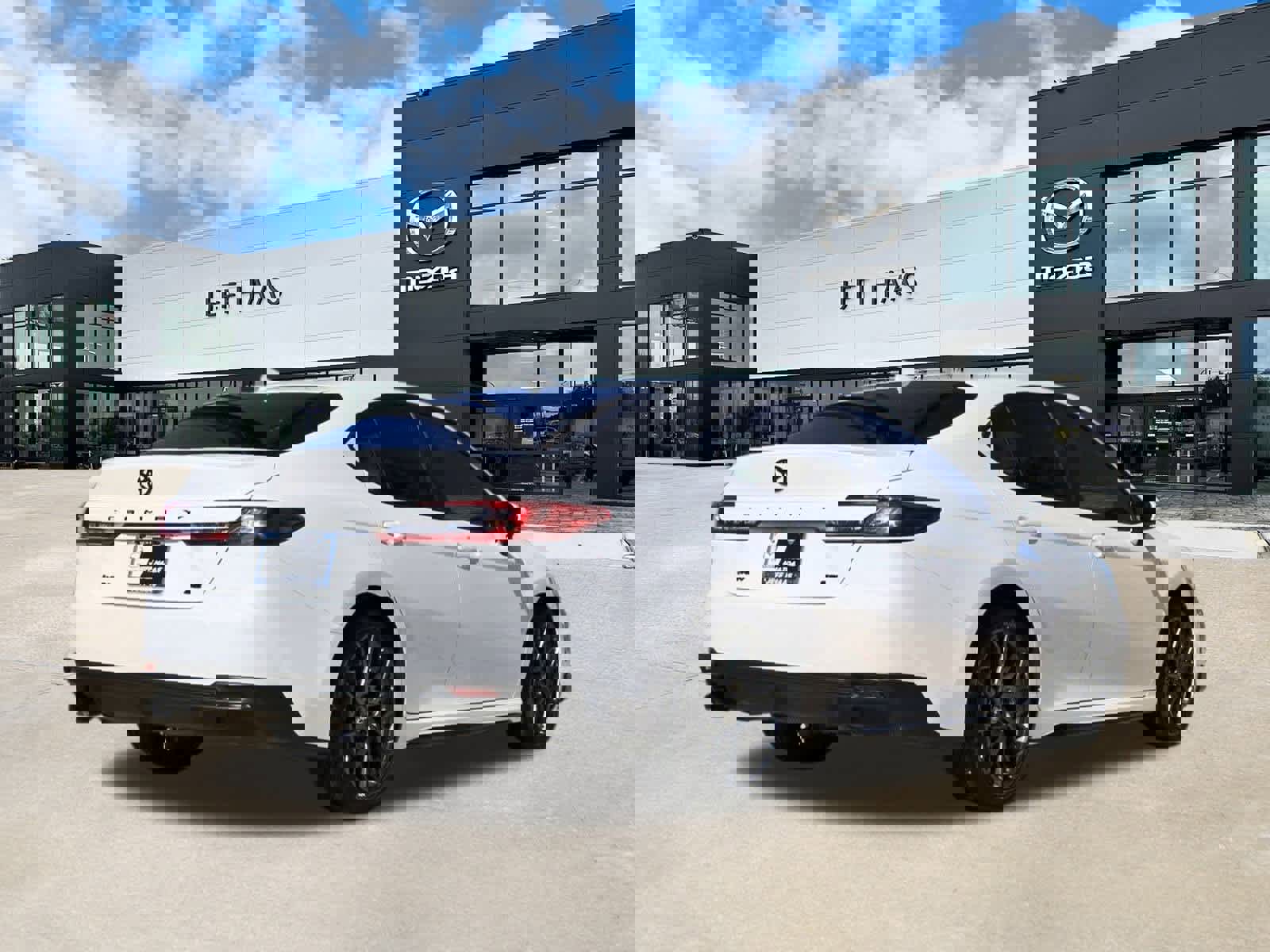 Used 2025 Toyota Camry SE image 3