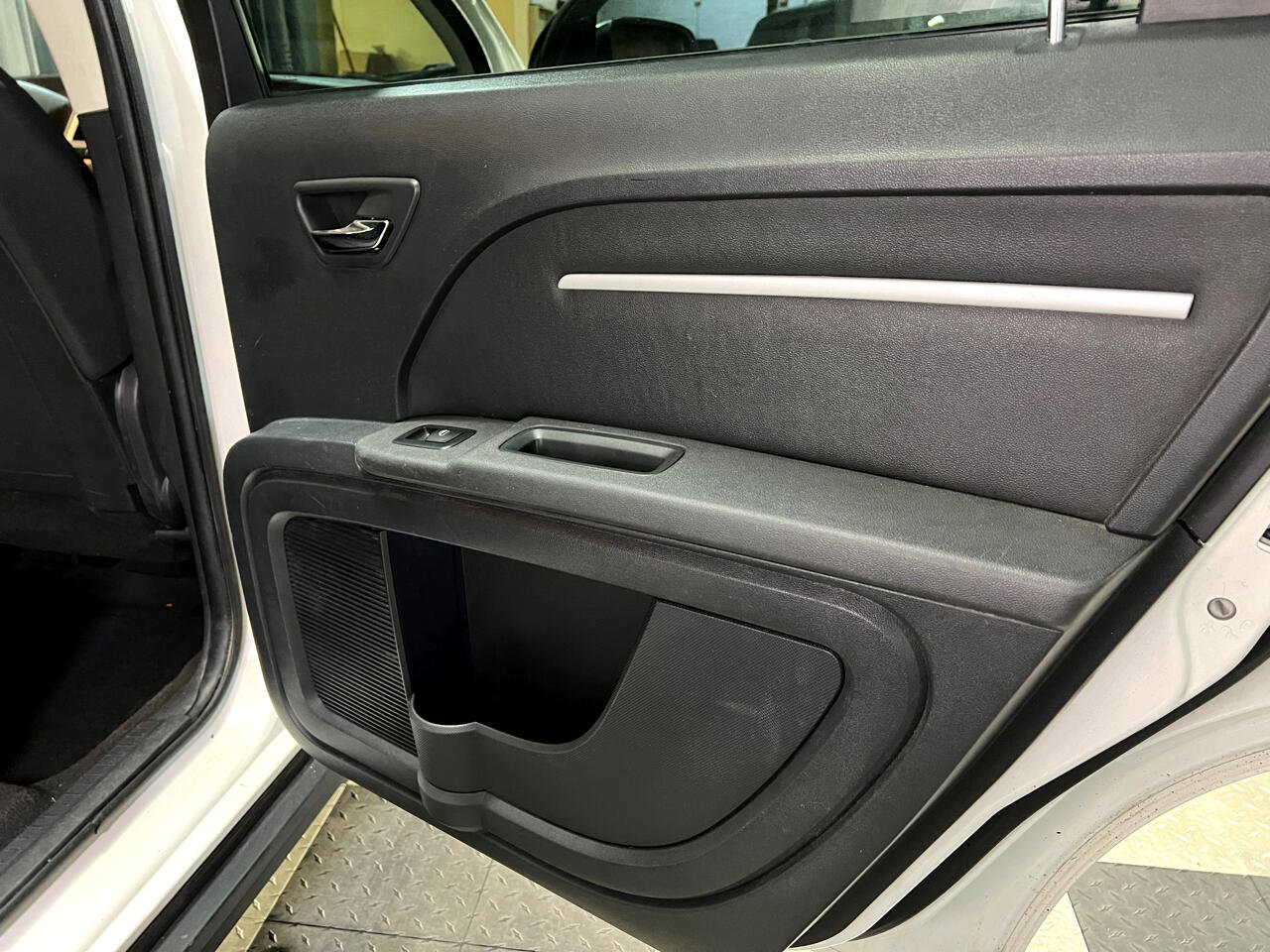 Used 2010 Dodge Journey SXT w/ Flexible Seating Group image 9