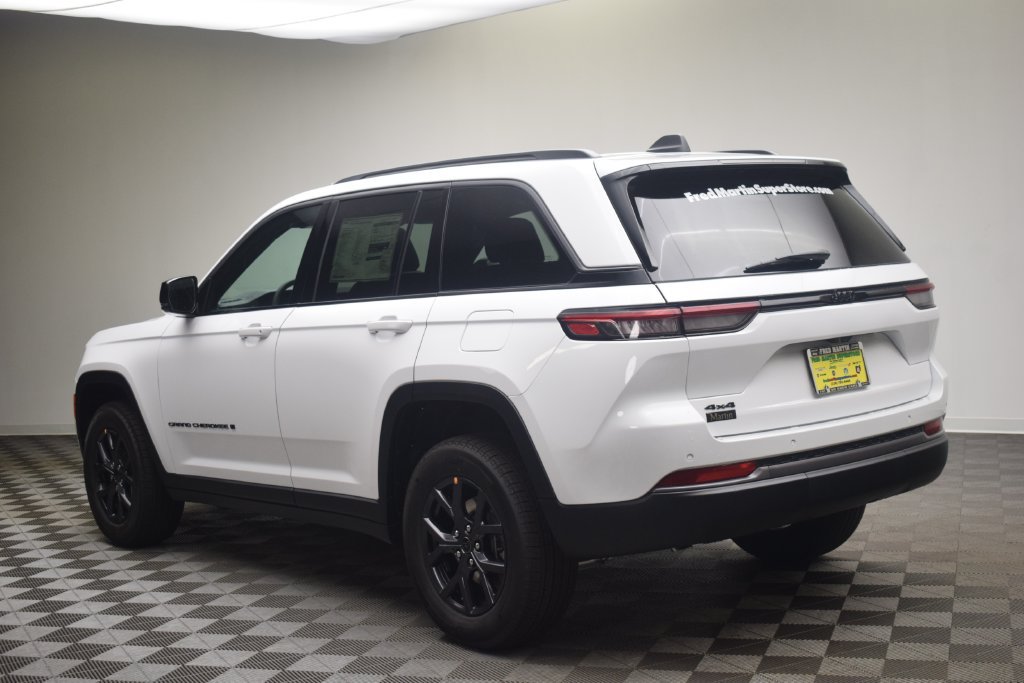 New 2027 Jeep Grand Cherokee 4WD image 13
