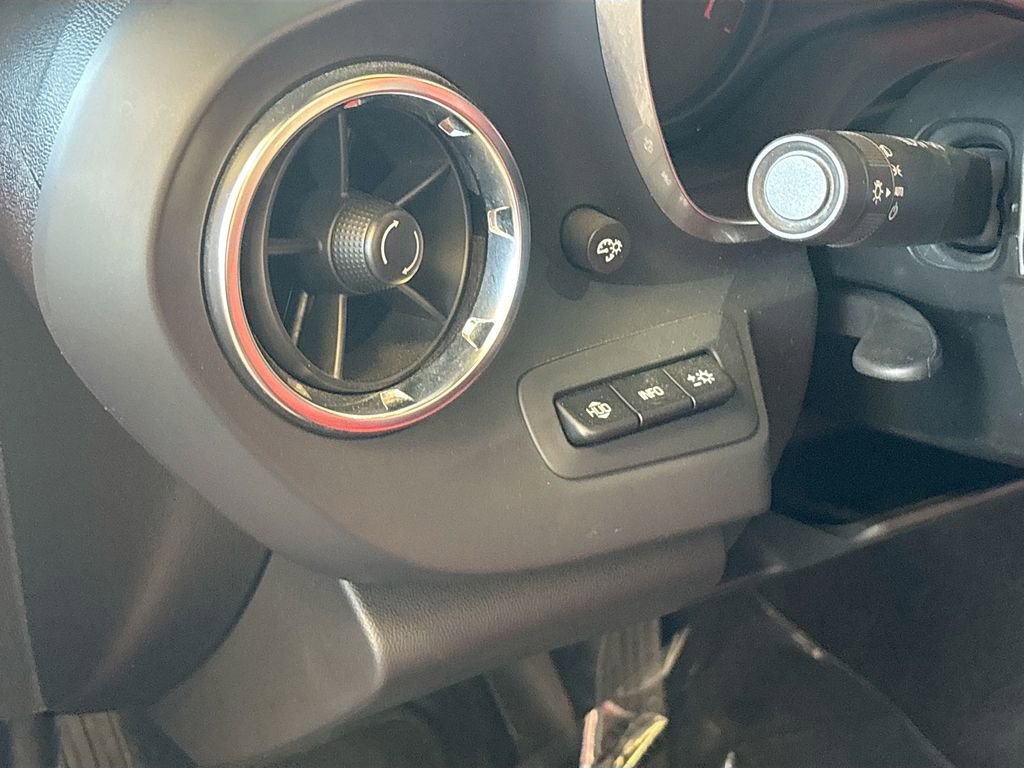 Used 2023 Chevrolet Camaro SS RWD image 10
