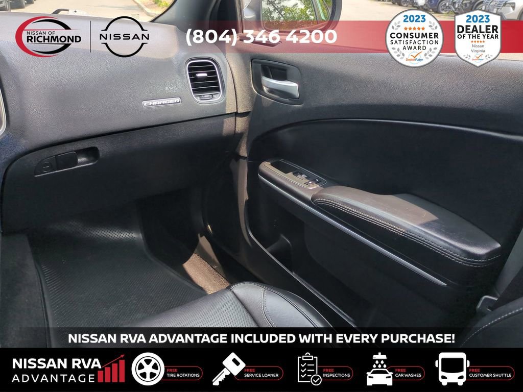 Used 2021 Dodge Charger SXT w/ Leather Interior Group image 17