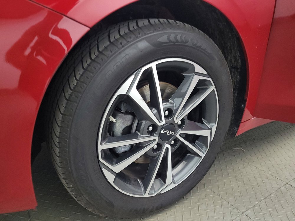 Used 2023 Kia Forte LXS w/ LXS Technology Package FWD image 31