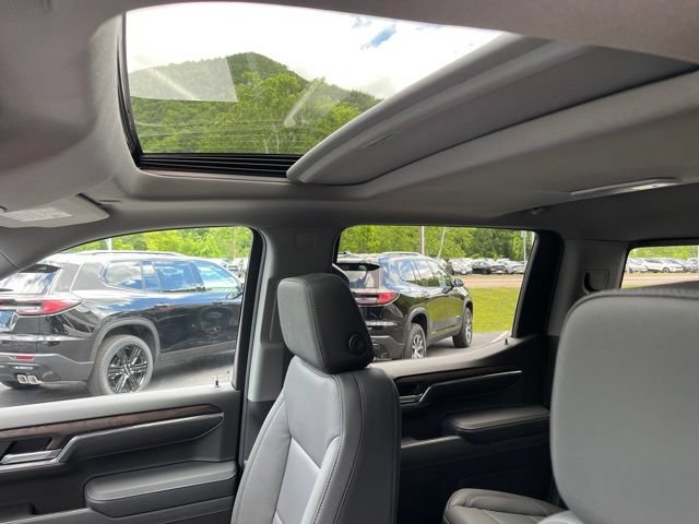 New 2026 GMC Sierra 1500 SLT w/ SLT Premium Plus Package AWD/4WD image 23