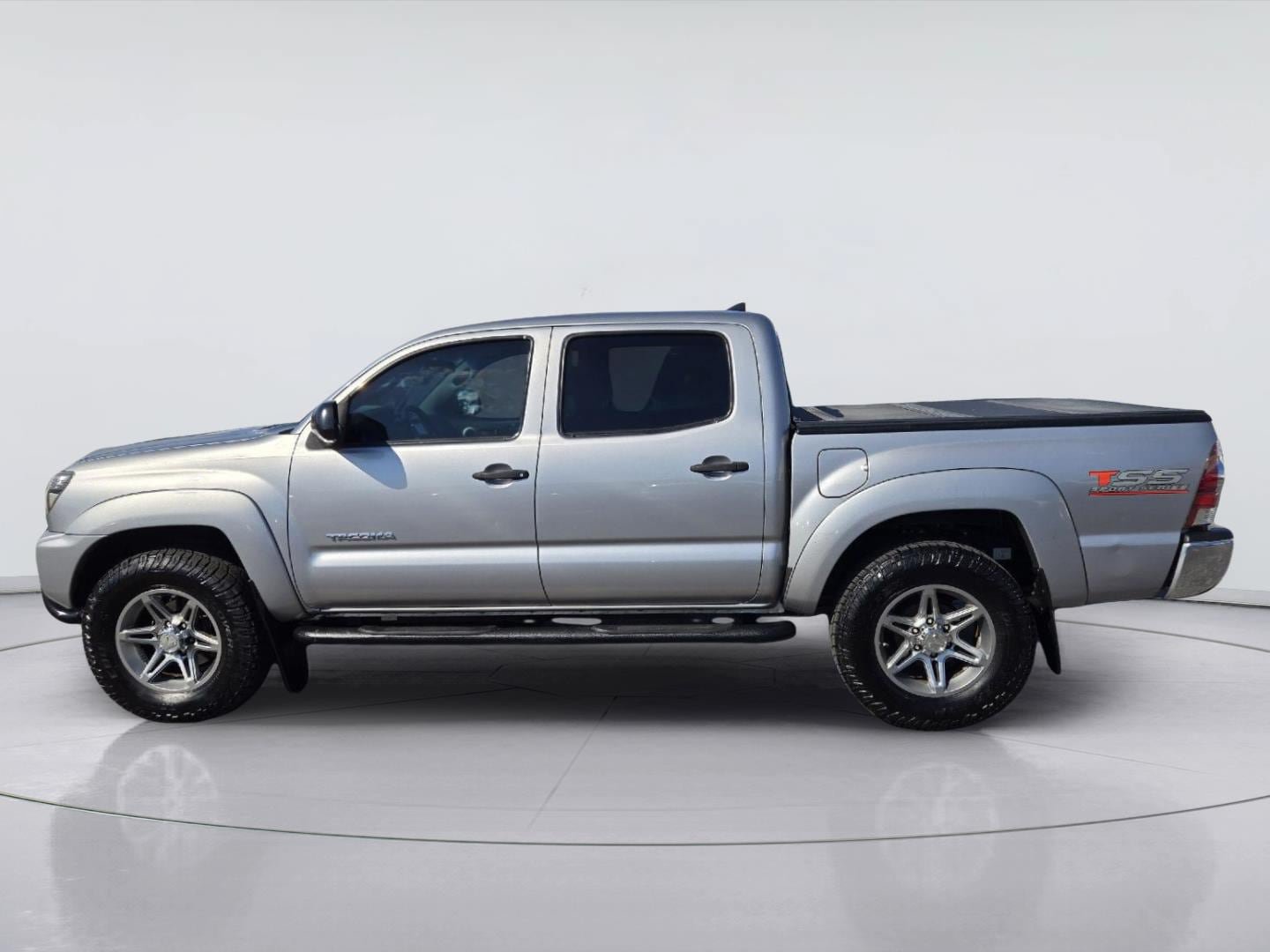 Used 2014 Toyota Tacoma PreRunner w/ SR5 Package RWD image 5
