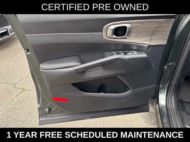 Used 2023 Kia Sorento S w/ Panoramic Sunroof Package AWD/4WD image 13