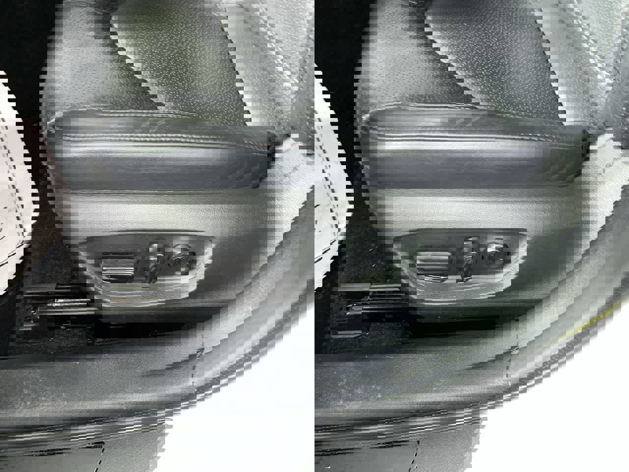 Used 2022 Toyota Avalon Limited w/ Advanced Safety Package image 14