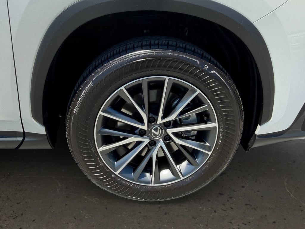 Used 2024 Lexus NX 250 FWD image 26