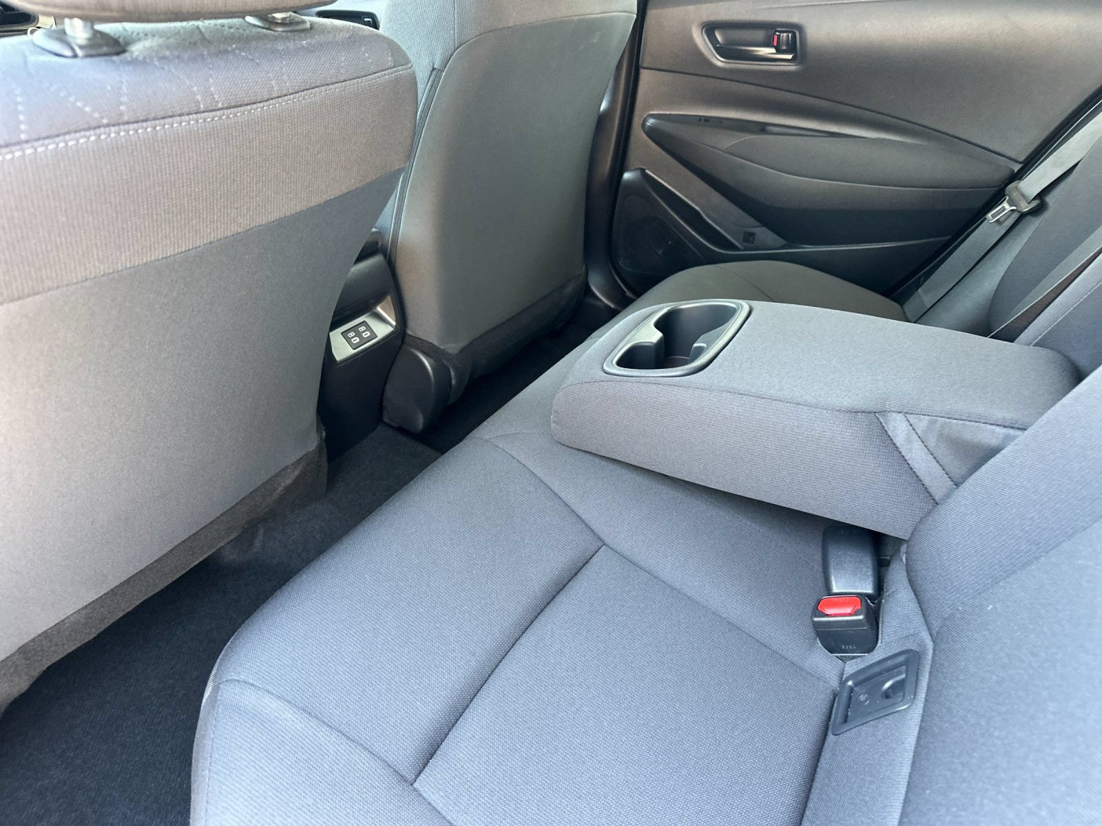 Used 2026 Toyota Corolla LE FWD image 10
