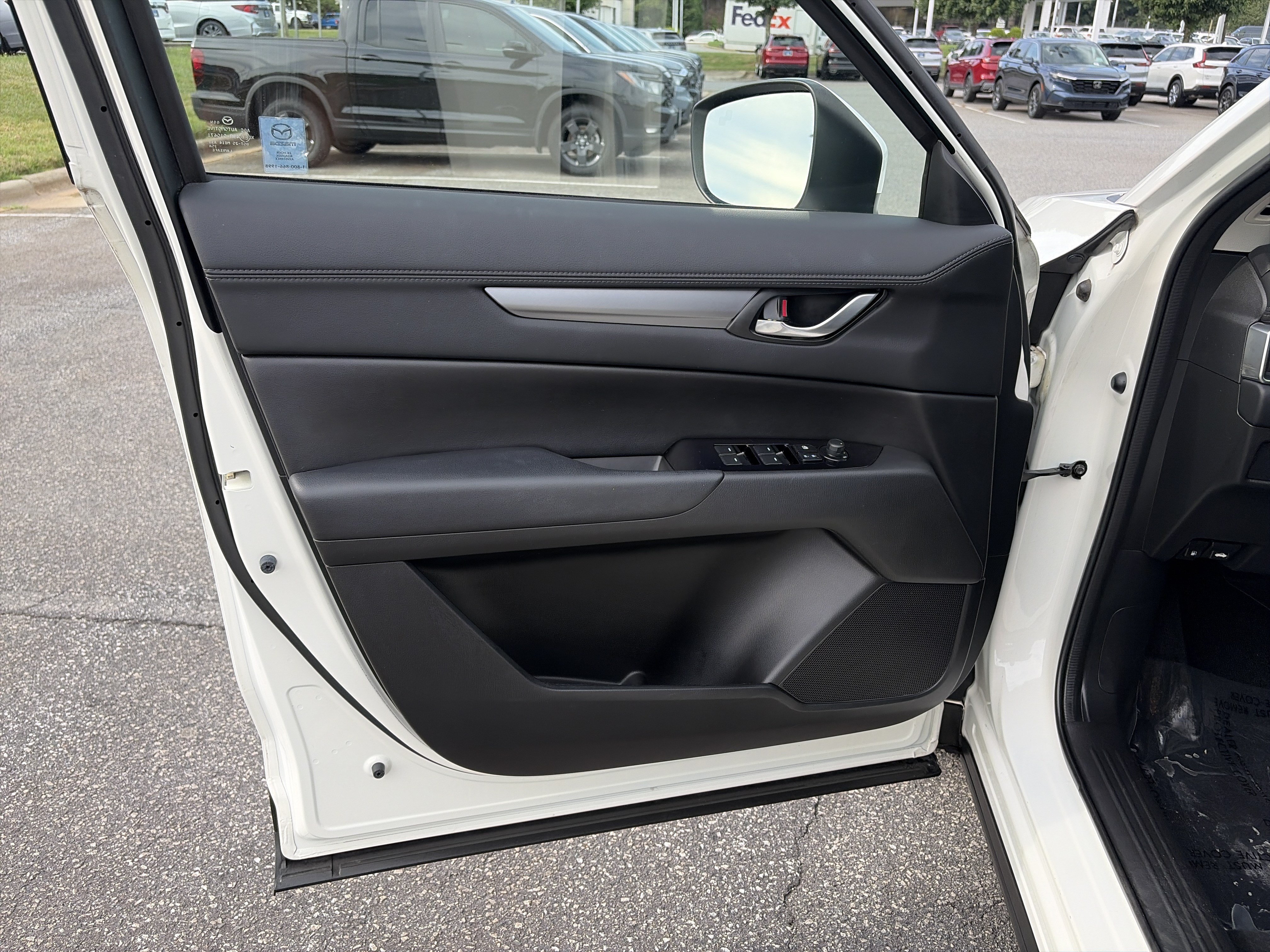 Used 2019 MAZDA CX-5 Touring FWD image 14