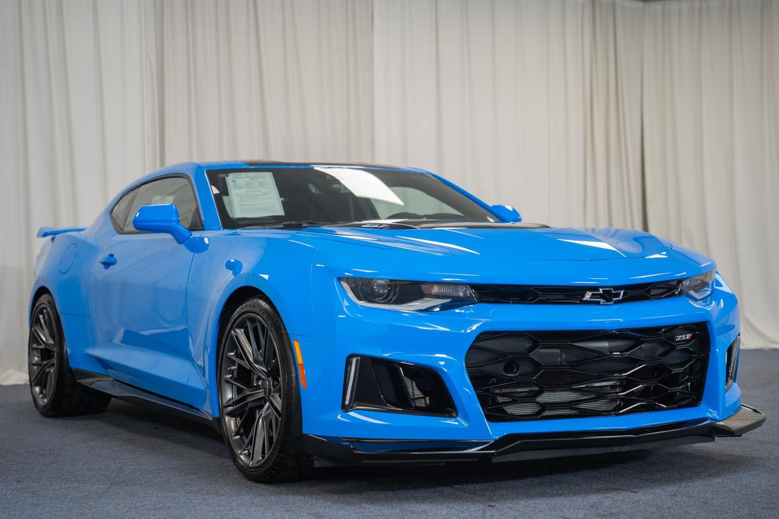 Used 2023 Chevrolet Camaro ZL1 RWD image 1