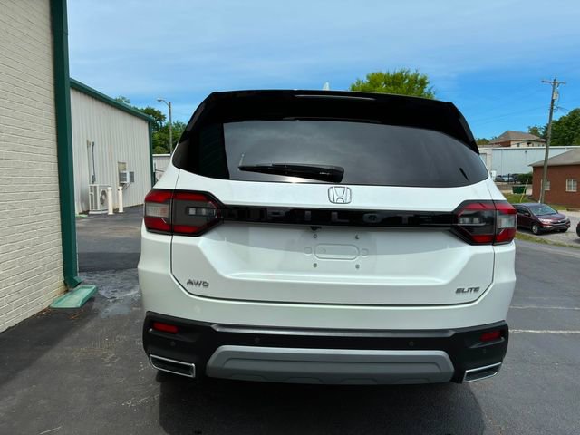 Used 2023 Honda Pilot Elite image 12